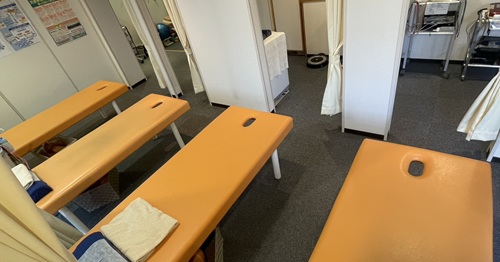 施術ベッドを新しくしましたよ(^^)/