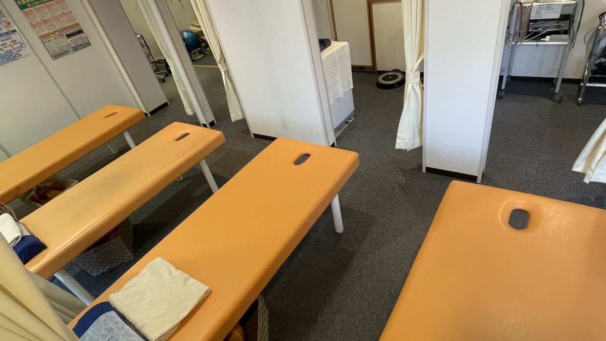 施術ベッドを新しくしましたよ(^^)/